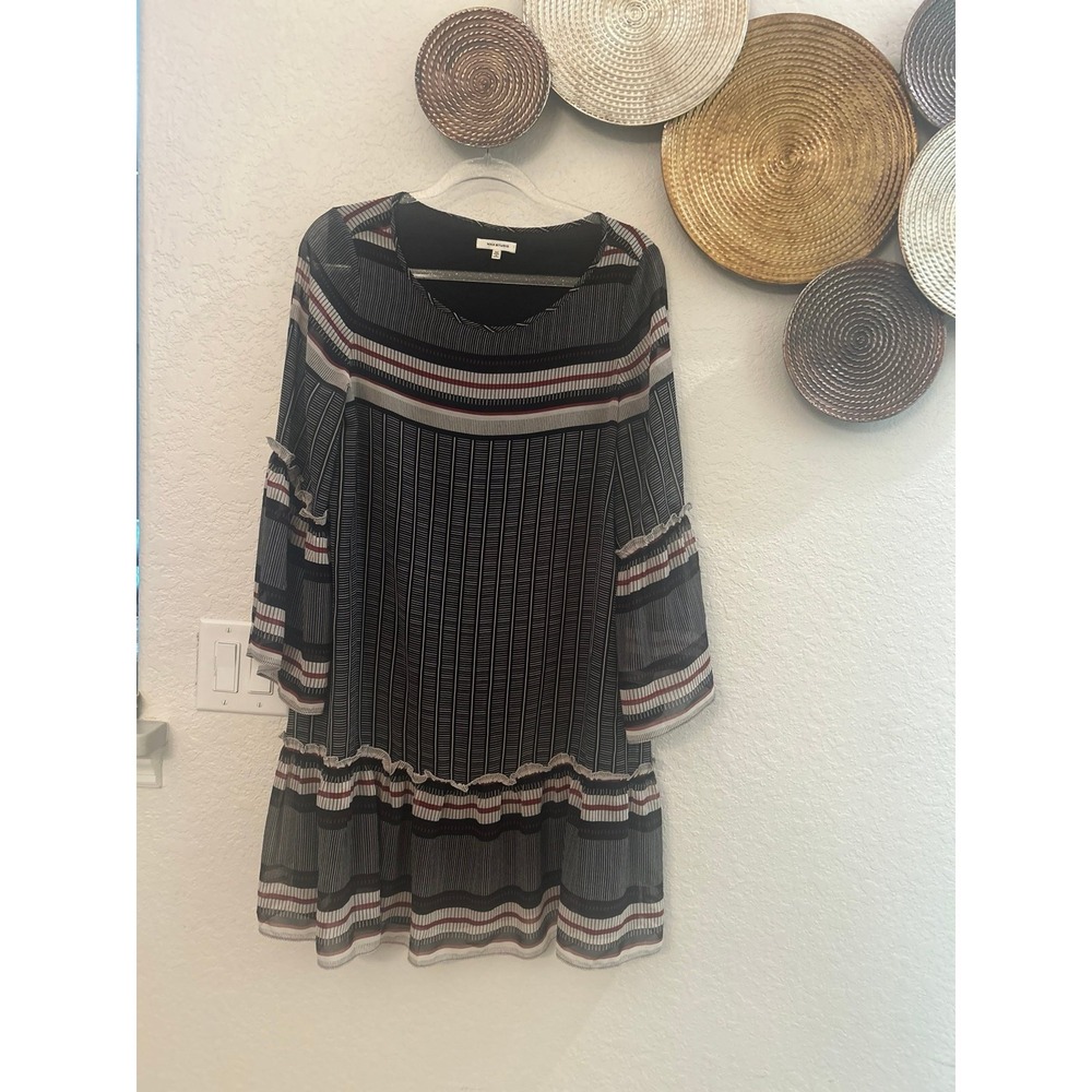 Max Studio black and white striped shift dress with‎ ruffle sleeves size M